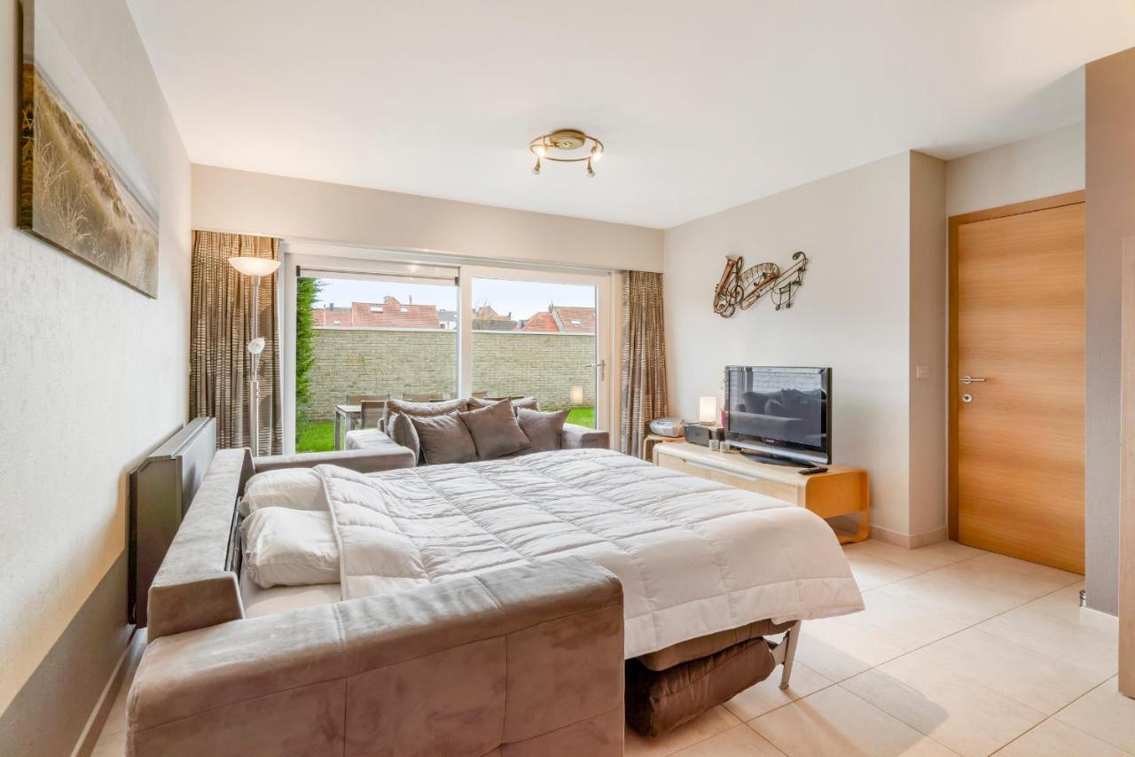 Luxury Apartment With Garden Close To The Beach Остенде Екстериор снимка